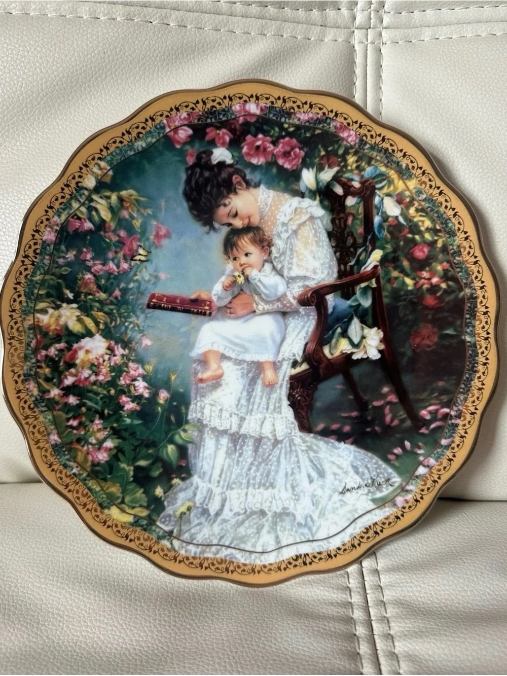 Sandra Kuck Bradford Exchange Collector Plates Set of 2 – Reflections of Love
